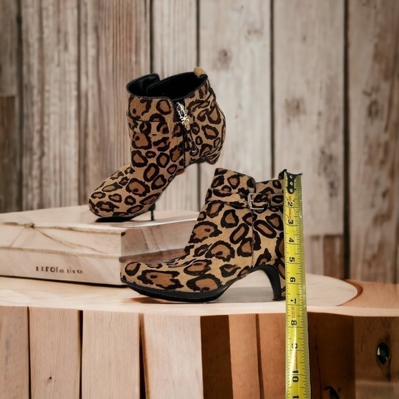 Sam Edelman Mandi Animal Print Bootie Size 7.5 M - Picture 7 of 15